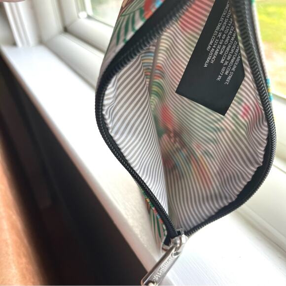 LOUNGEFLY DISNEY Tropical Pouch, Mickey Ears & 3 Beachy Bracelets, 3 NWT ITEMS! - Picture 11 of 13